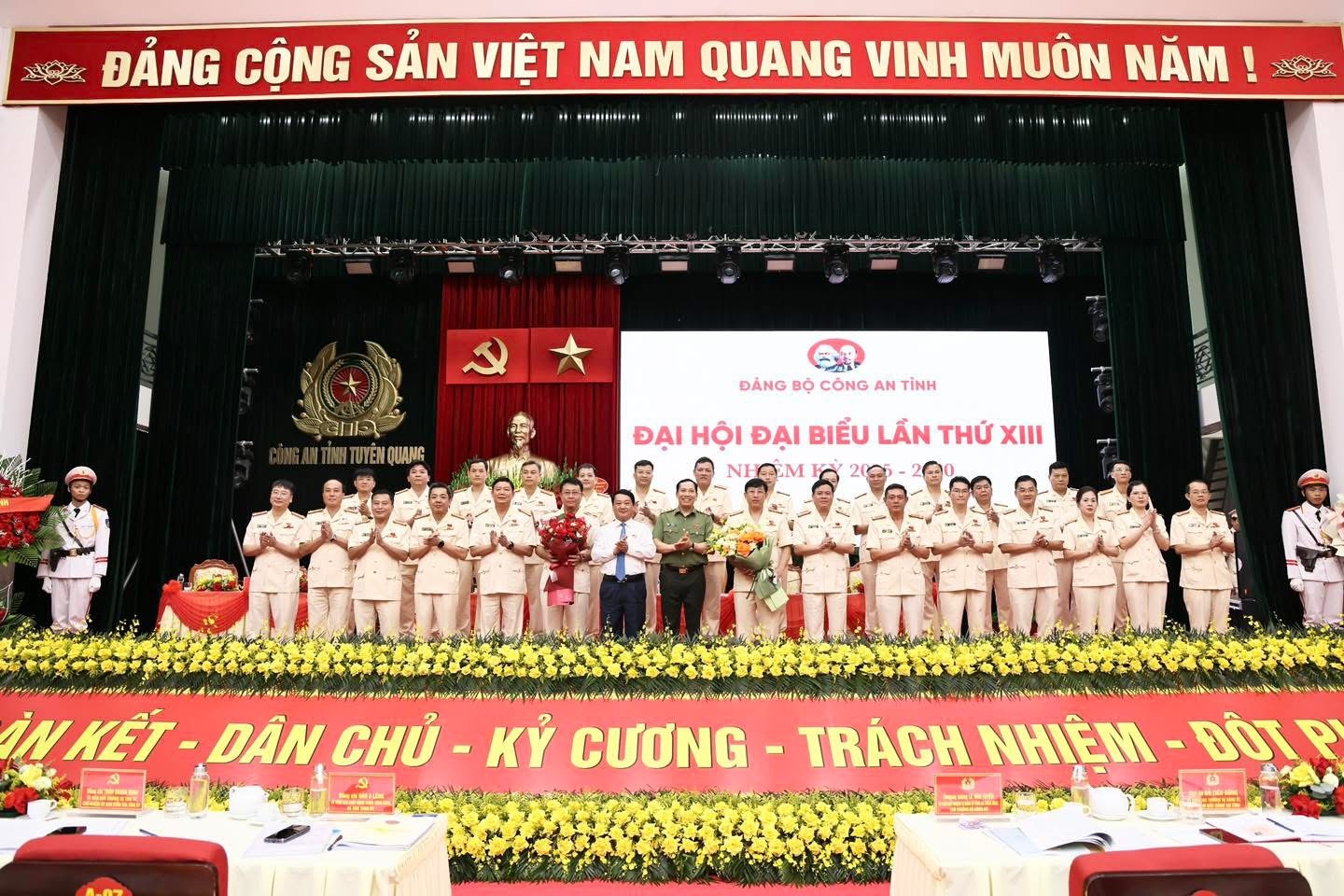 Công an tỉnh Tuyên Quang – Gương mẫu, đi đầu, vững vàng nơi tuyến đầu bảo vệ an ninh Tổ quốc