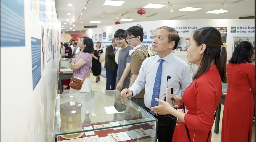 Tôn vinh những đóng góp to lớn của giới trí thức Việt Nam qua 80 năm xây dựng và bảo vệ Tổ quốc