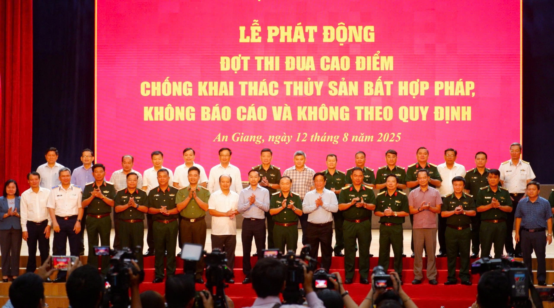 Quyết liệt, xử lý nghiêm các tàu cá vi phạm về khai thác IUU
