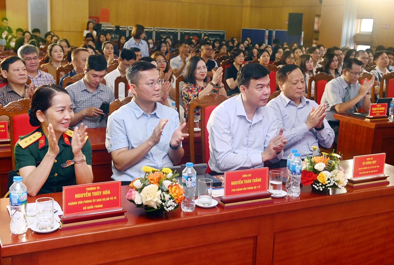 Việt Nam hưởng ứng Ngày Tránh thai Thế giới 2025: Chung tay nâng cao chất lượng dân số Việt Nam hưởng ứng Ngày Tránh thai Thế giới 2025: Chung tay nâng cao chất lượng dân số