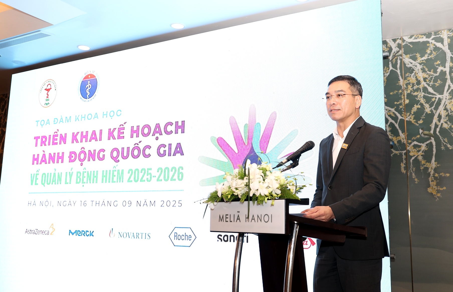 TS Hà Anh Đức phát biểu tại tọa đàm - Ảnh: VGP