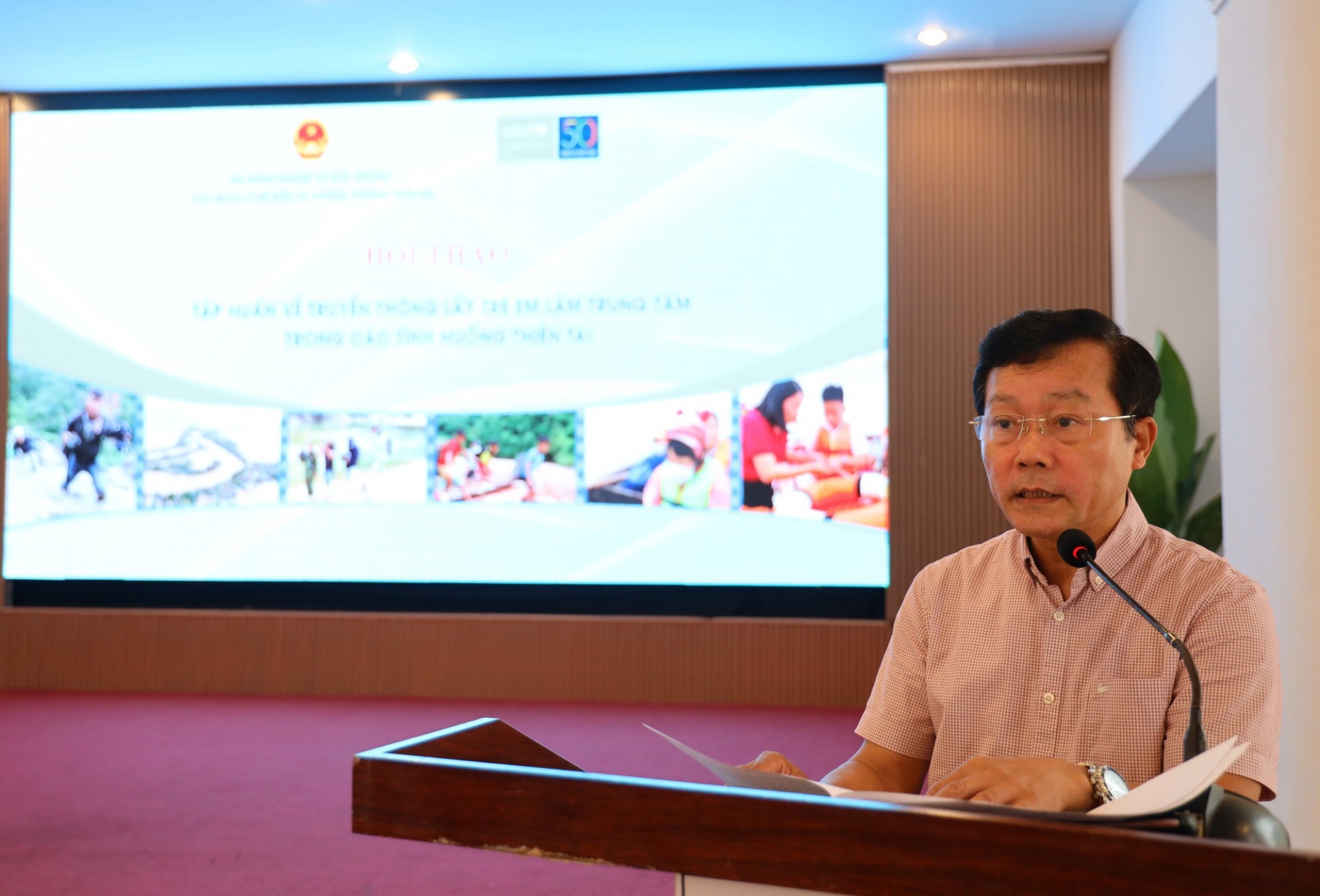 Ông Nguyễn Văn Tiến, Phó Cục trưởng Cục Quản lý đê điều và Phòng, chống thiên tai khẳng định báo chí, truyền thông đóng vai trò đặc biệt quan trọng trong công tác phòng, chống thiên tai. Ông Nguyễn Văn Tiến, Phó Cục trưởng Cục Quản lý đê điều và Phòng, chống thiên tai khẳng định báo chí, truyền thông đóng vai trò đặc biệt quan trọng trong công tác phòng, chống thiên tai.