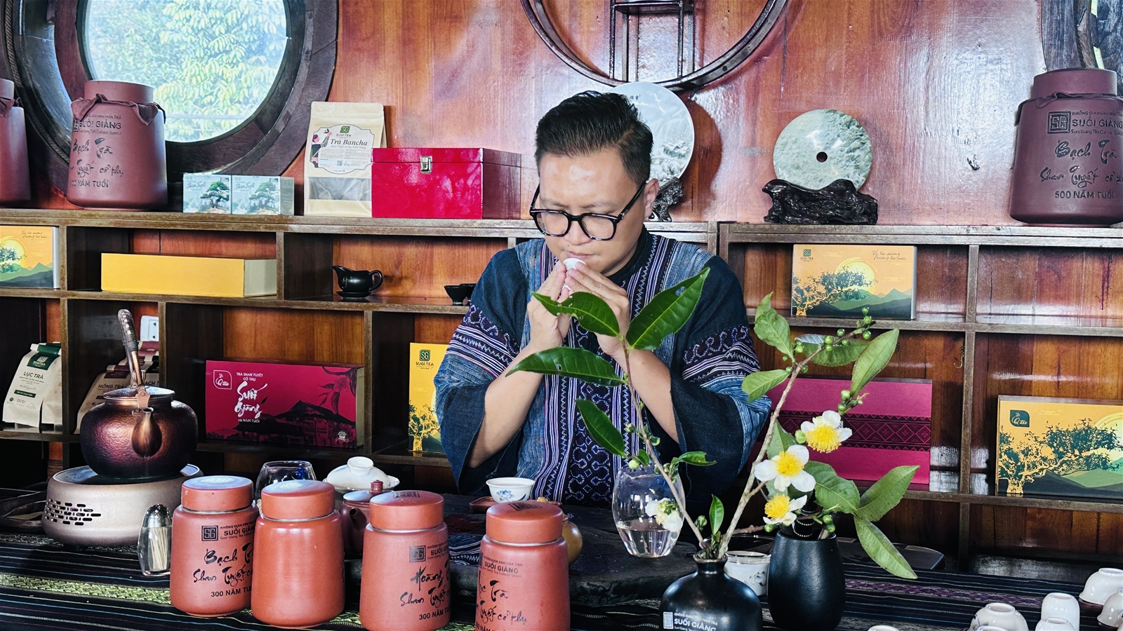 Du lịch cộng đồng Suối Giàng: Khi tiếng kèn Mông hoà cùng hương chè cổ thụ