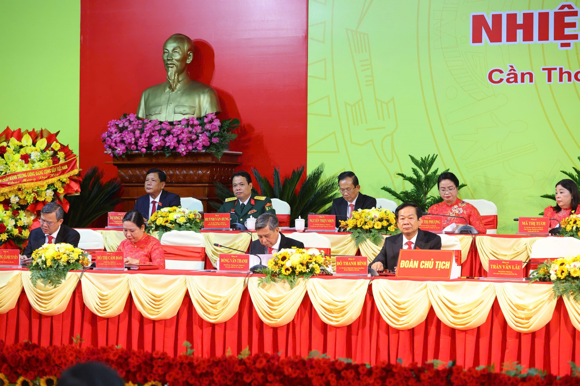 Chủ tịch Quốc hội dự và phát biểu chỉ đạo Đại hội Đảng bộ TP. Cần Thơ Chủ tịch Quốc hội dự và phát biểu chỉ đạo Đại hội Đảng bộ TP. Cần Thơ