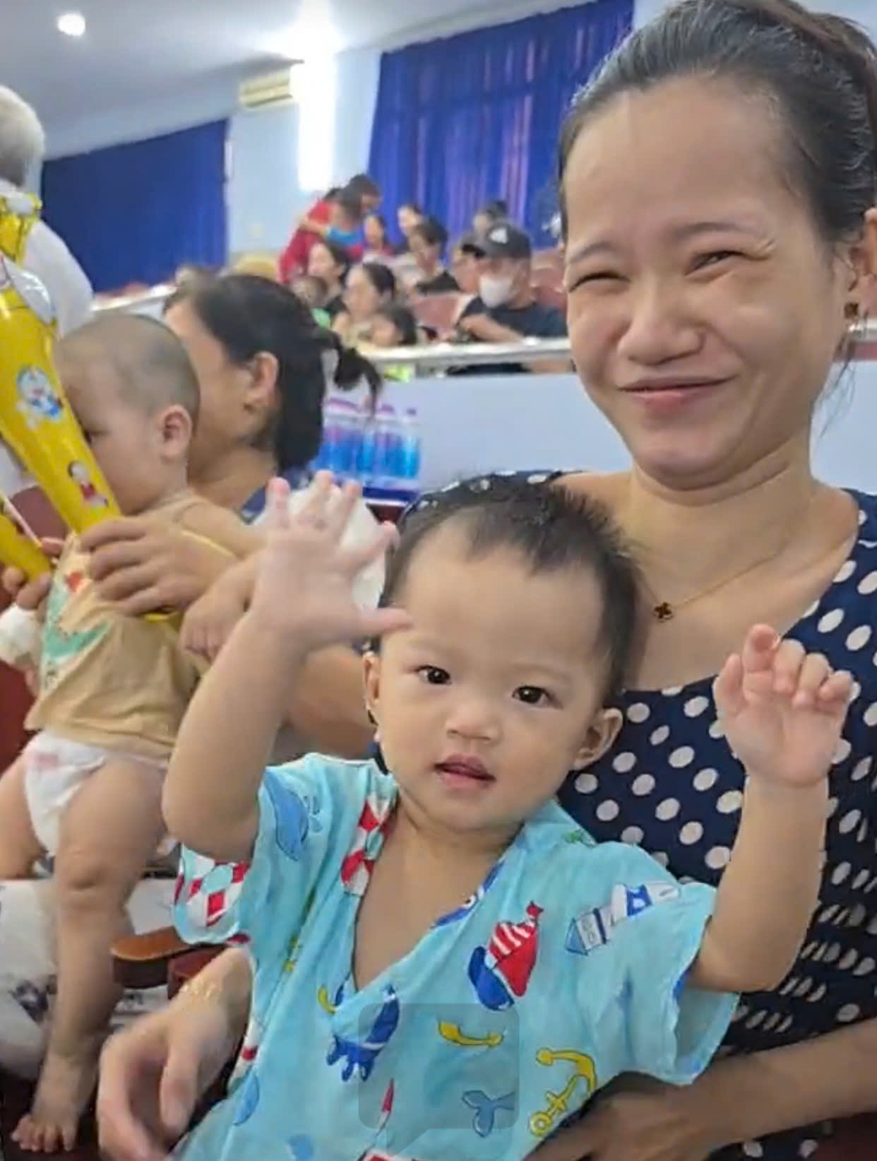 “Vui hội trăng rằm - Kết nối sẻ chia – Tết đoàn viên đến bệnh nhân” “Vui hội trăng rằm - Kết nối sẻ chia – Tết đoàn viên đến bệnh nhân”