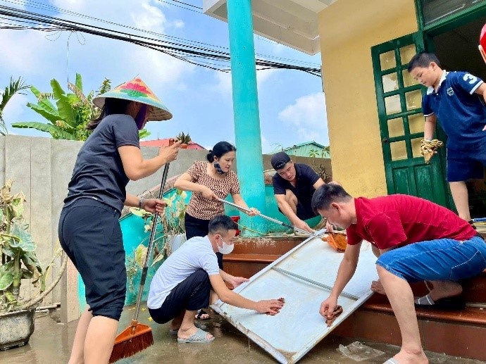 Chung tay lan tỏa yêu thương – Hướng về đồng bào vùng lũ