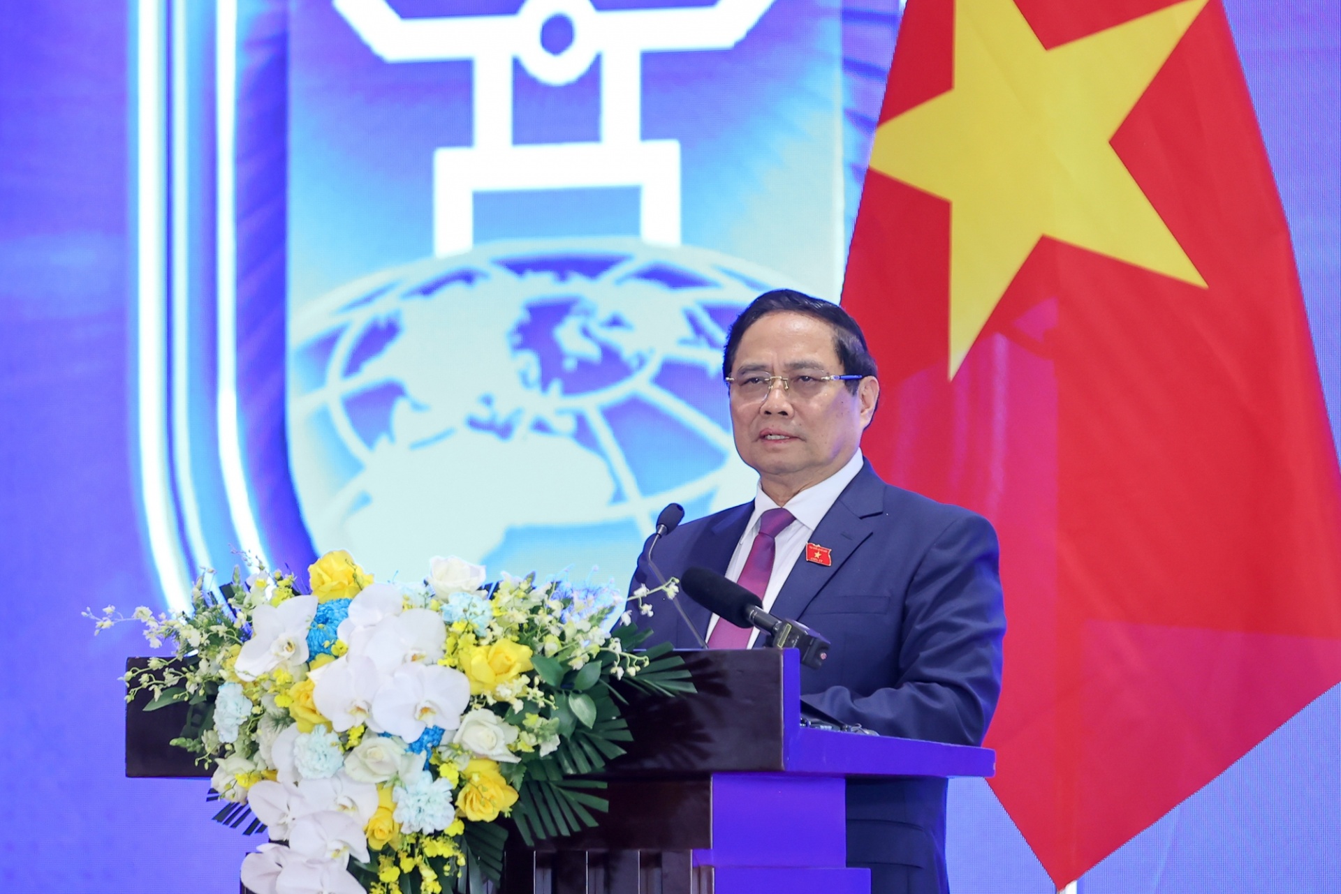 Thủ tướng nhấn mạnh, chống tội phạm mạng là vấn đề không của riêng một quốc gia nào, riêng người nào mà có tính toàn dân, toàn diện, toàn cầu; vì vậy phải đề cao chủ nghĩa đa phương, kêu gọi đoàn kết quốc tế - Ảnh: VGP   Thủ tướng nhấn mạnh, chống tội phạm mạng là vấn đề không của riêng một quốc gia nào, riêng người nào mà có tính toàn dân, toàn diện, toàn cầu; vì vậy phải đề cao chủ nghĩa đa phương, kêu gọi đoàn kết quốc tế - Ảnh: VGP