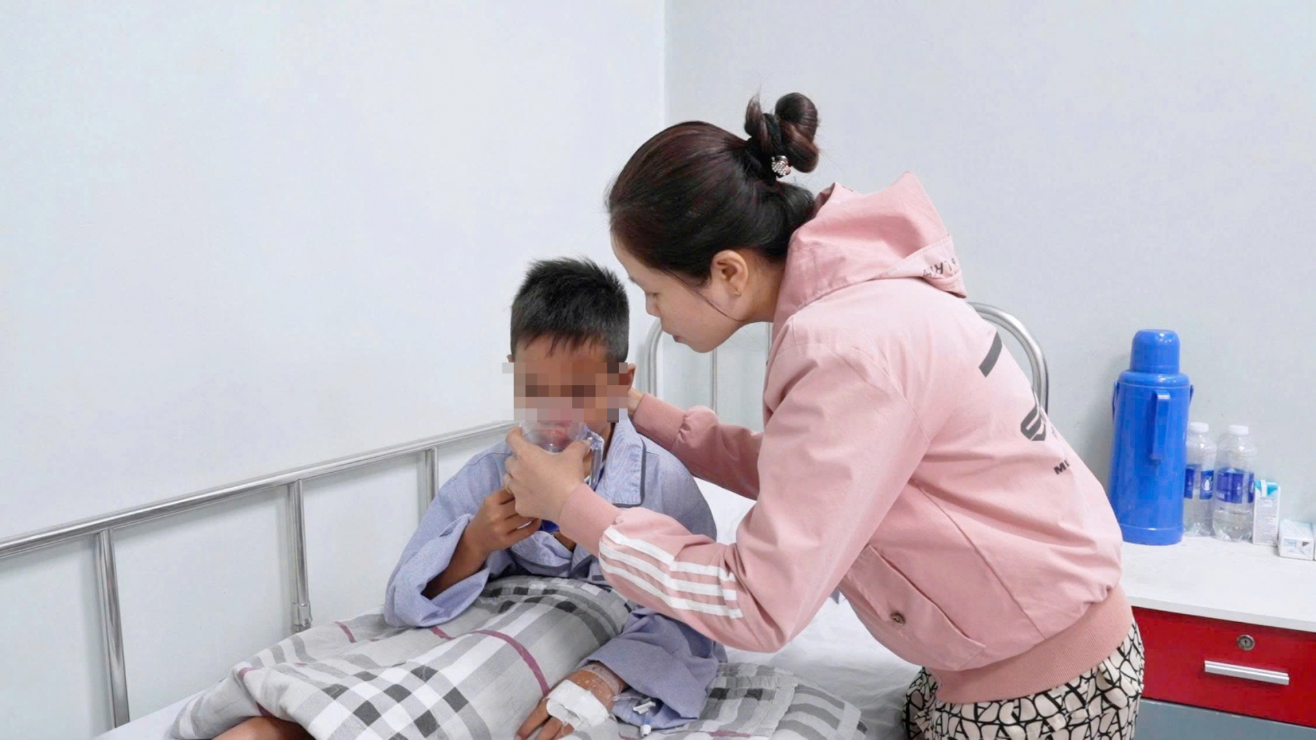 Cứu sống bé trai 9 tuổi xuất huyết não, động kinh do u máu thể hang hiếm gặp