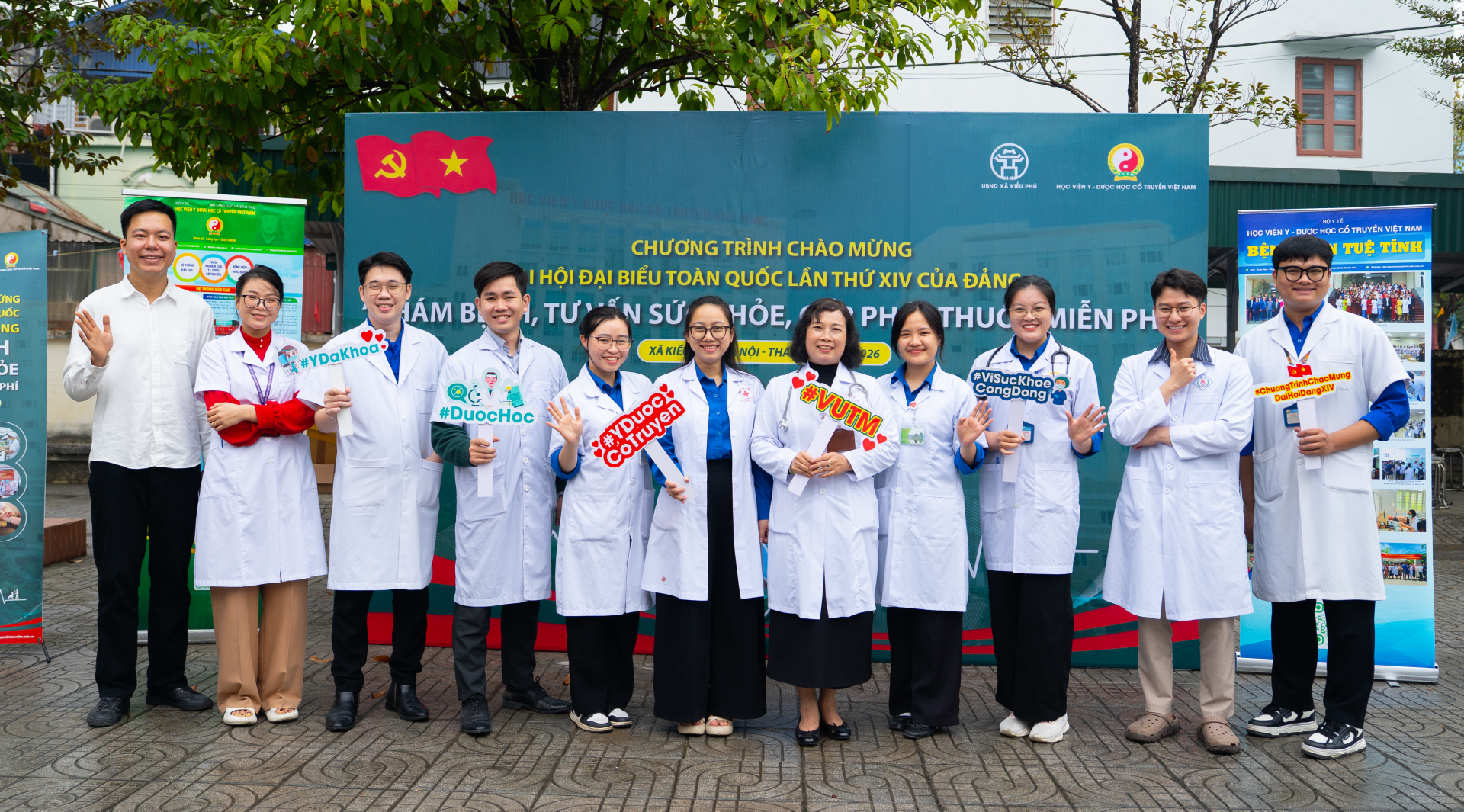 Học viện Y – Dược học cổ truyền Việt Nam chăm sóc sức khỏe cộng đồng cho hơn 2.500 người dân xã Kiều Phú