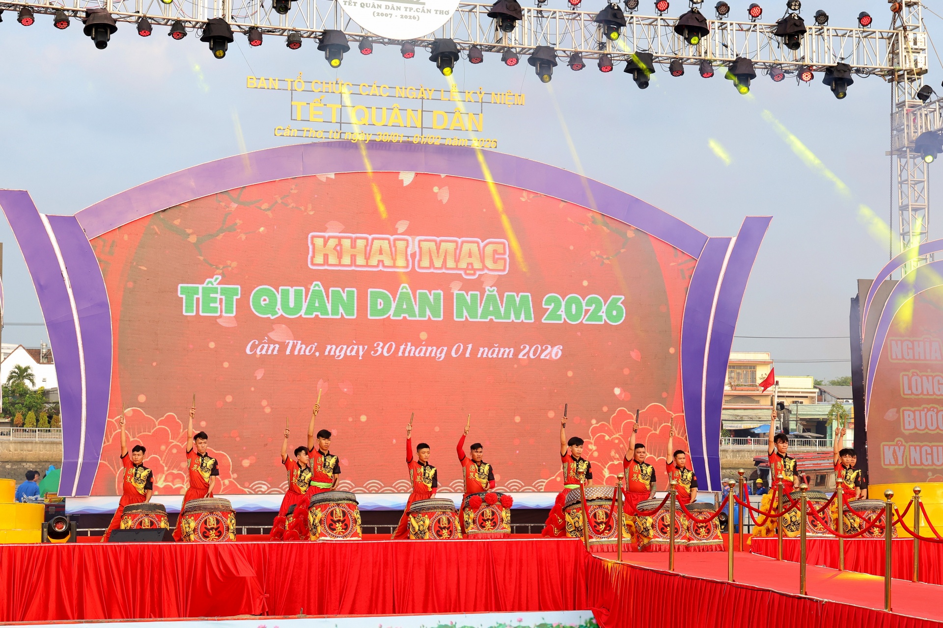 Thắm đượm nghĩa tình Tết Quân Dân 2026 Cần Thơ