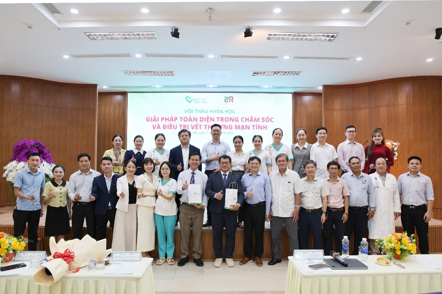 Đông đảo đại biểu trong và ngoài tỉnh tham dự, tạo nên không khí trao đổi khoa học sôi nổi, thiết thực. Ảnh: Đức Sỹ Đông đảo đại biểu trong và ngoài tỉnh tham dự, tạo nên không khí trao đổi khoa học sôi nổi, thiết thực. Ảnh: Đức Sỹ