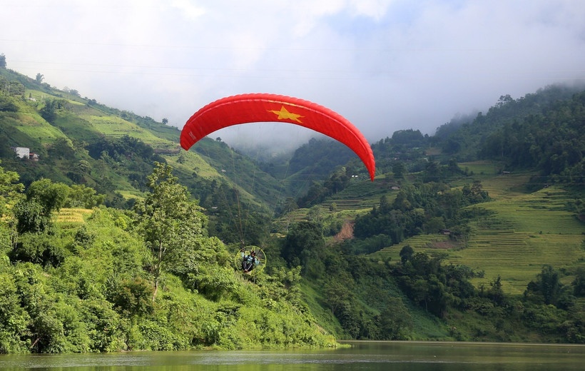 Tỷ lệ che phủ rừng toàn quốc năm 2025 đạt 42,03%. (Ảnh: TTXVN) Tỷ lệ che phủ rừng toàn quốc năm 2025 đạt 42,03%. (Ảnh: TTXVN)