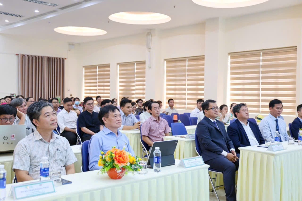 Toàn cảnh hội thảo về điều trị vết thương mạn tính tại Bệnh viện đa khoa Thiện Hạnh. Ảnh: Đức Sỹ Toàn cảnh hội thảo về điều trị vết thương mạn tính tại Bệnh viện đa khoa Thiện Hạnh. Ảnh: Đức Sỹ