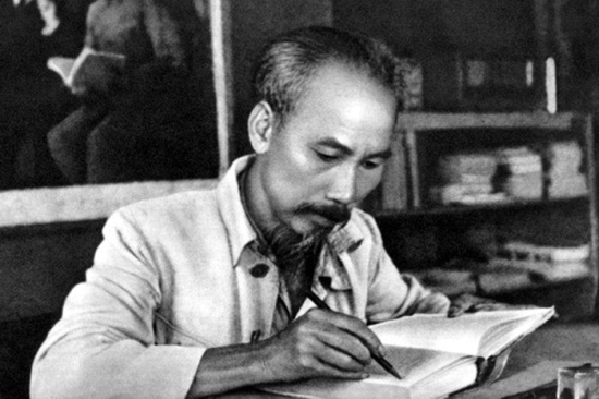 Học tập và tự học theo gương Bác Hồ để nâng cao tri thức, năng lực công tác trong thời đại số Học tập và tự học theo gương Bác Hồ để nâng cao tri thức, năng lực công tác trong thời đại số