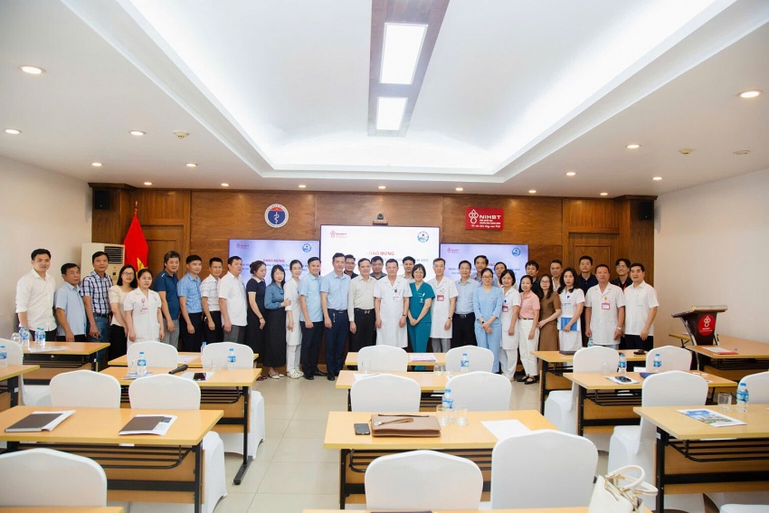 Bệnh viện Đa khoa Vĩnh Phúc học tập kinh nghiệm triển khai kỹ thuật ghép tế bào gốc tại Viện Huyết học – Truyền máu Trung ương