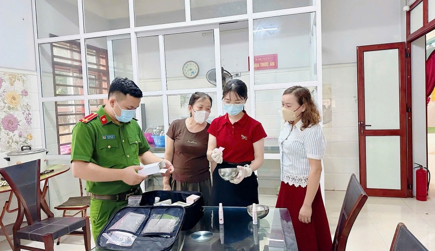 Phú Thọ:  Siết an toàn thực phẩm từ bếp ăn tập thể đến hàng quán đường phố