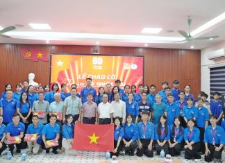 Phường Sơn Tây tổ chức Lễ chào cờ “Tôi yêu Tổ quốc tôi”, khơi dậy lòng tự hào dân tộc trong thế hệ trẻ