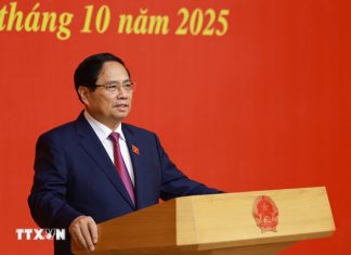 Thủ tướng trao Quyết định bổ nhiệm 2 Phó Thủ tướng và 3 Bộ trưởng