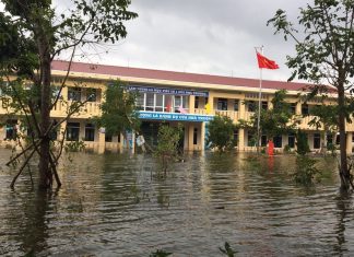 Thủ tướng yêu cầu nhanh chóng khắc phục thiệt hại do bão số 11 gây ra đối với ngành Giáo dục