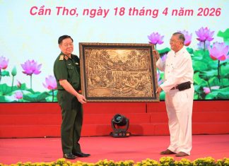 Cần Thơ: Tổ chức Chương trình gặp mặt già làng, trưởng thôn, trưởng ấp, trưởng khu, người có uy tín, chức sắc tôn giáo khu vực Nam Bộ