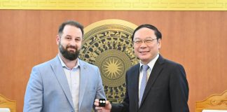 Hợp tác với doanh nghiệp Hungary chuyển giao công nghệ tái chế rác thải điện tử, thúc đẩy kinh tế tuần hoàn