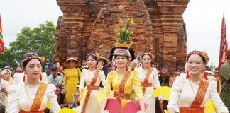 Ngày hội văn hóa dân tộc Chăm lần thứ VI: Tôn vinh bản sắc trong kỷ nguyên mới